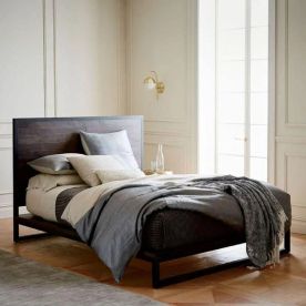 Металлическая кровать в стиле лофт - фото